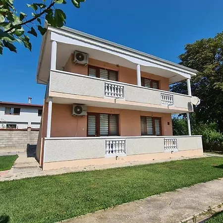 Casa de hóspedes House Varna-1 Krapets (Dobrich)