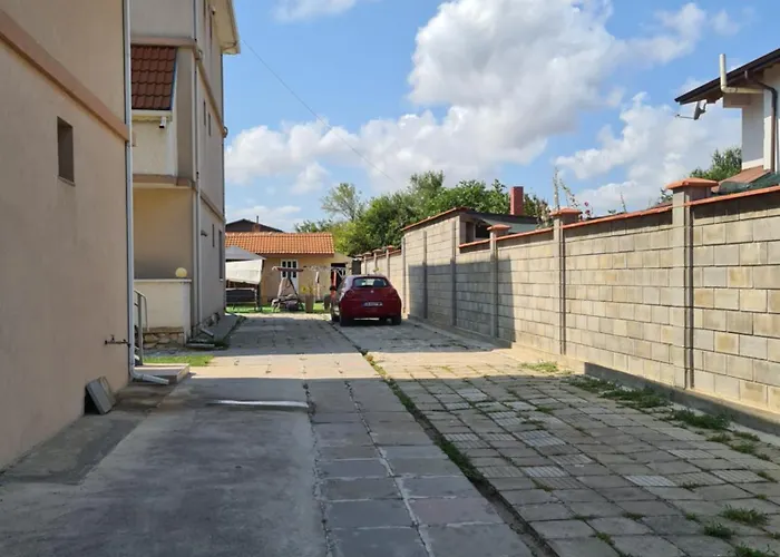 House Varna-1 Gasthof Krapets (Dobrich)