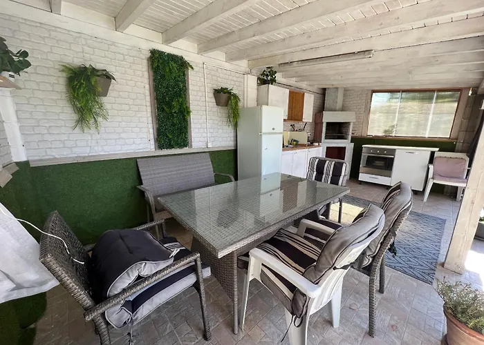 Gasthof House Varna-1